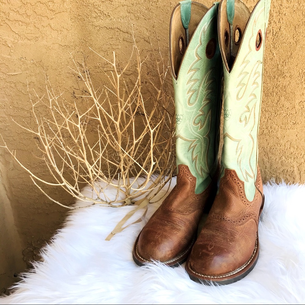 Ariat Style #14101 Mint Green Cowgirl Boots 7B